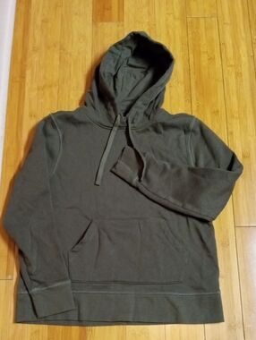 Amazon Essentials Olive Green Pullover Hoodie